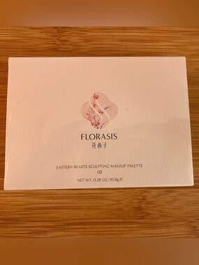 Florasis Eastern Beasts Sculpting Makeup Palette - Brand New (sealed)